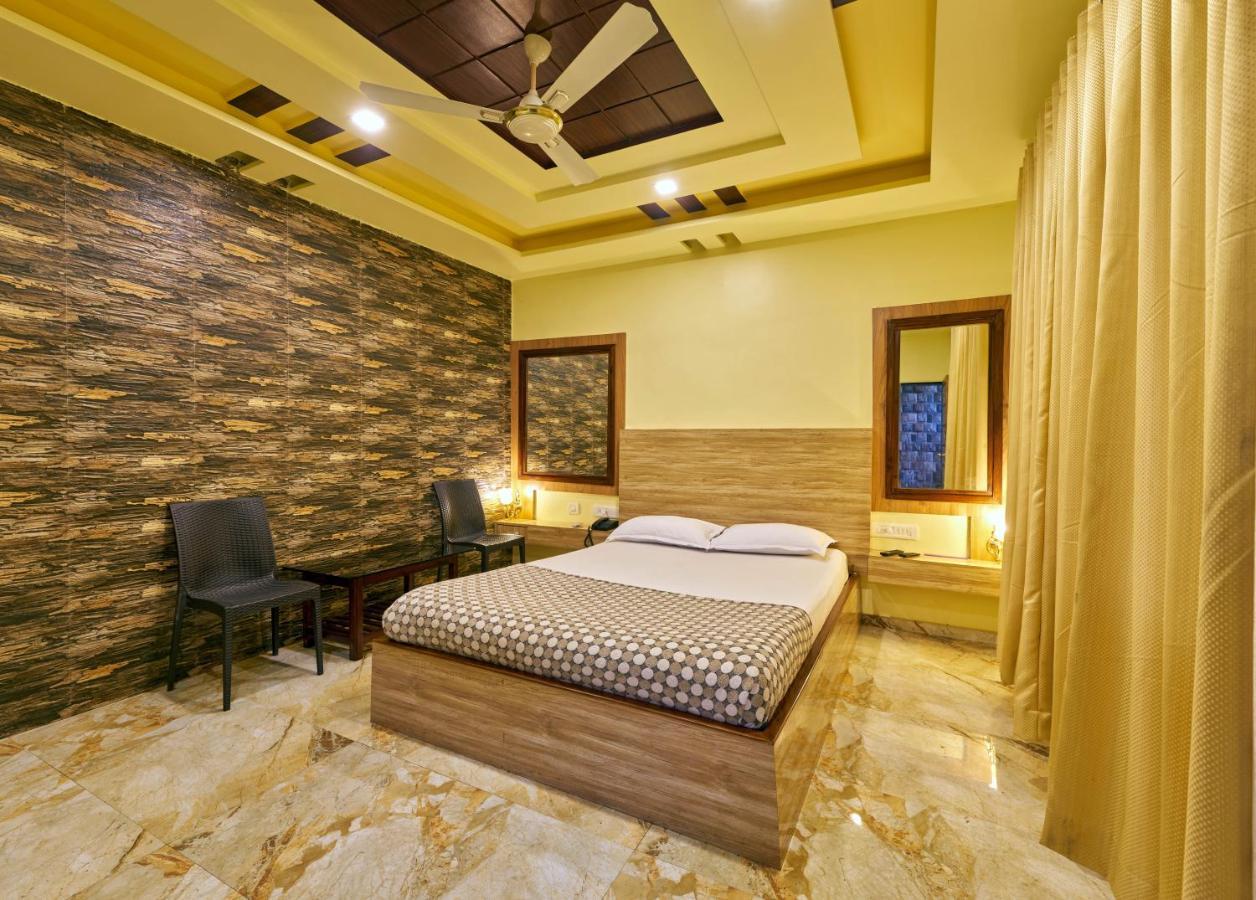 Hotel Saptarang Residency Panhāla Buitenkant foto