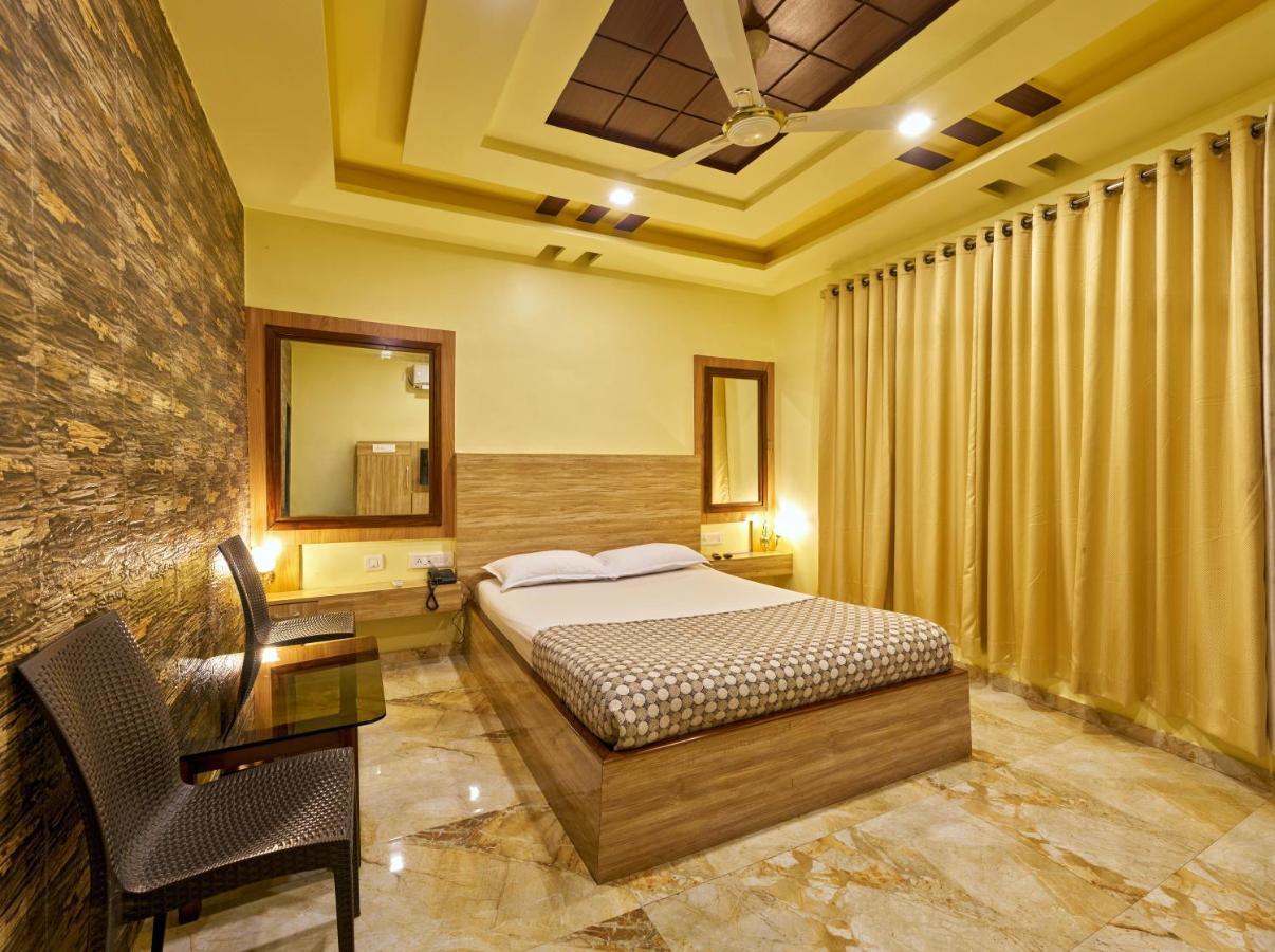 Hotel Saptarang Residency Panhāla Buitenkant foto