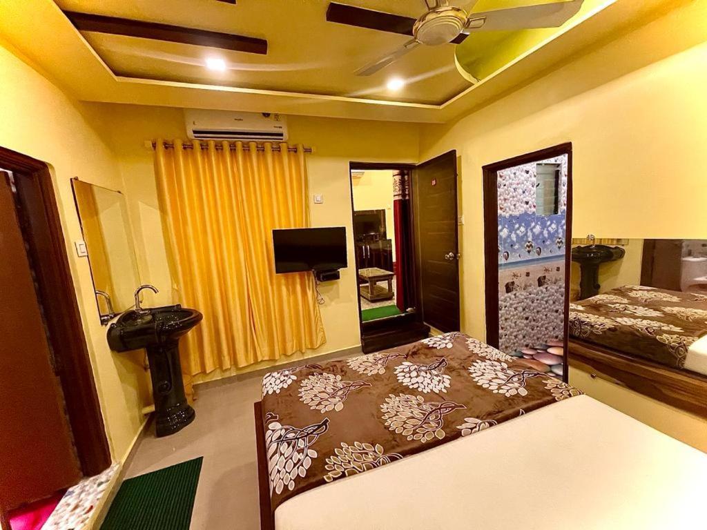 Hotel Saptarang Residency Panhāla Buitenkant foto