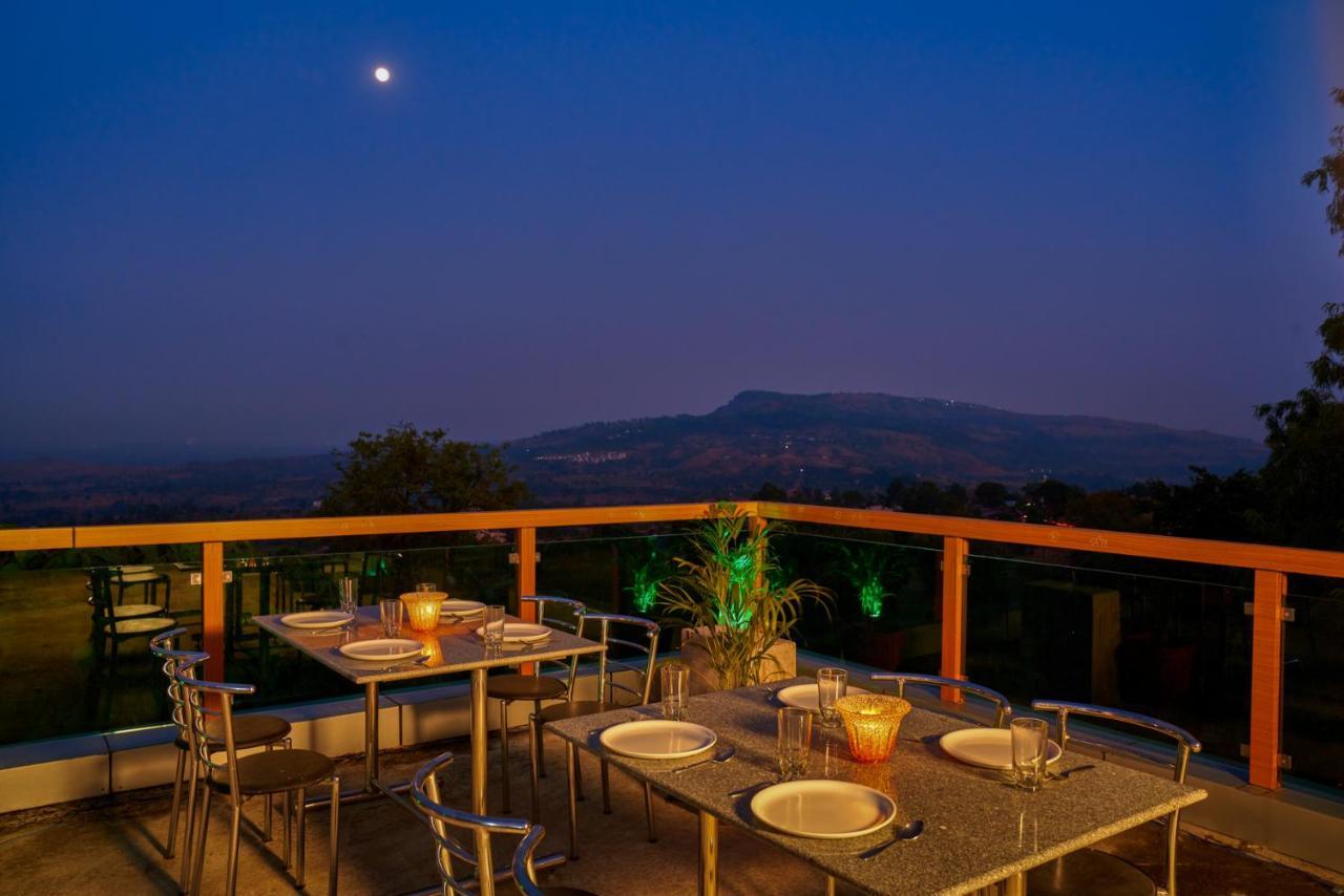 Hotel Saptarang Residency Panhāla Buitenkant foto
