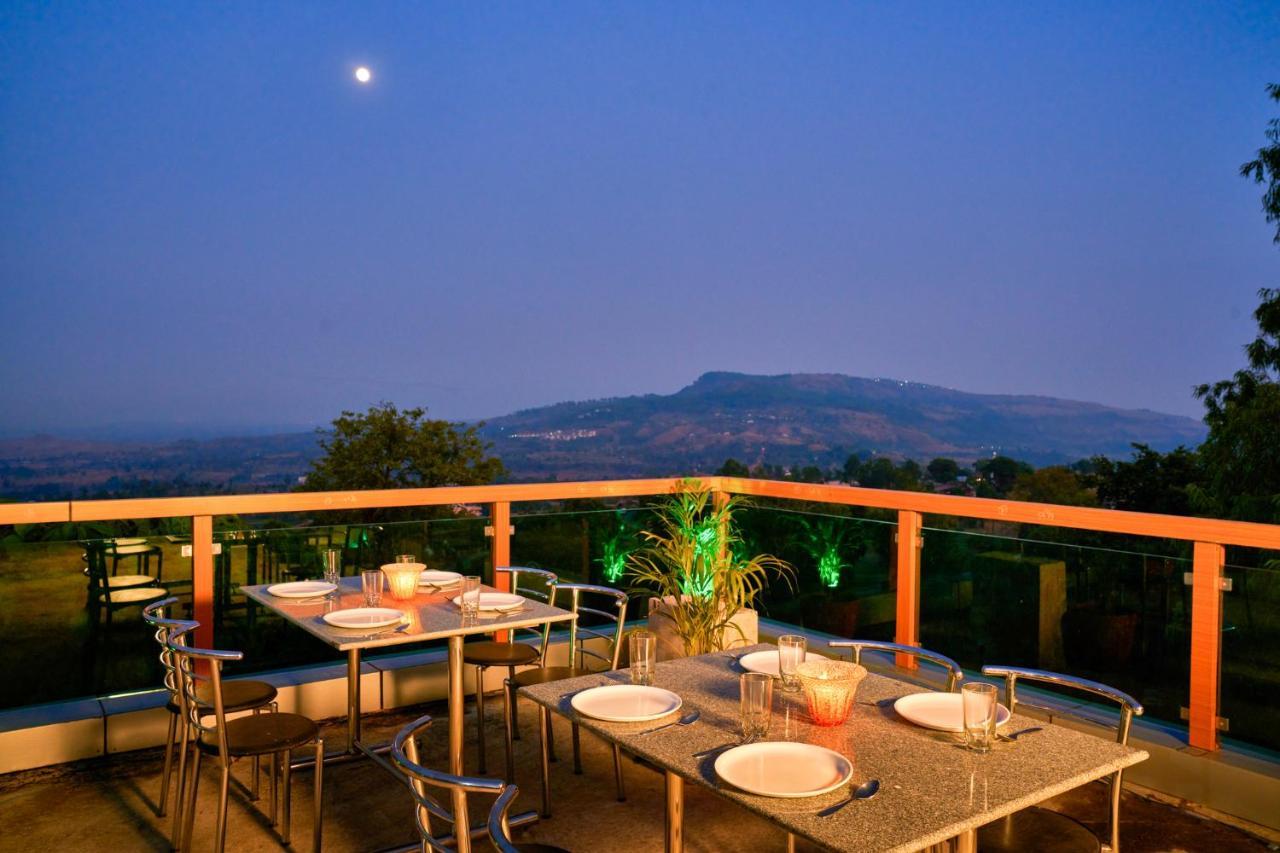 Hotel Saptarang Residency Panhāla Buitenkant foto