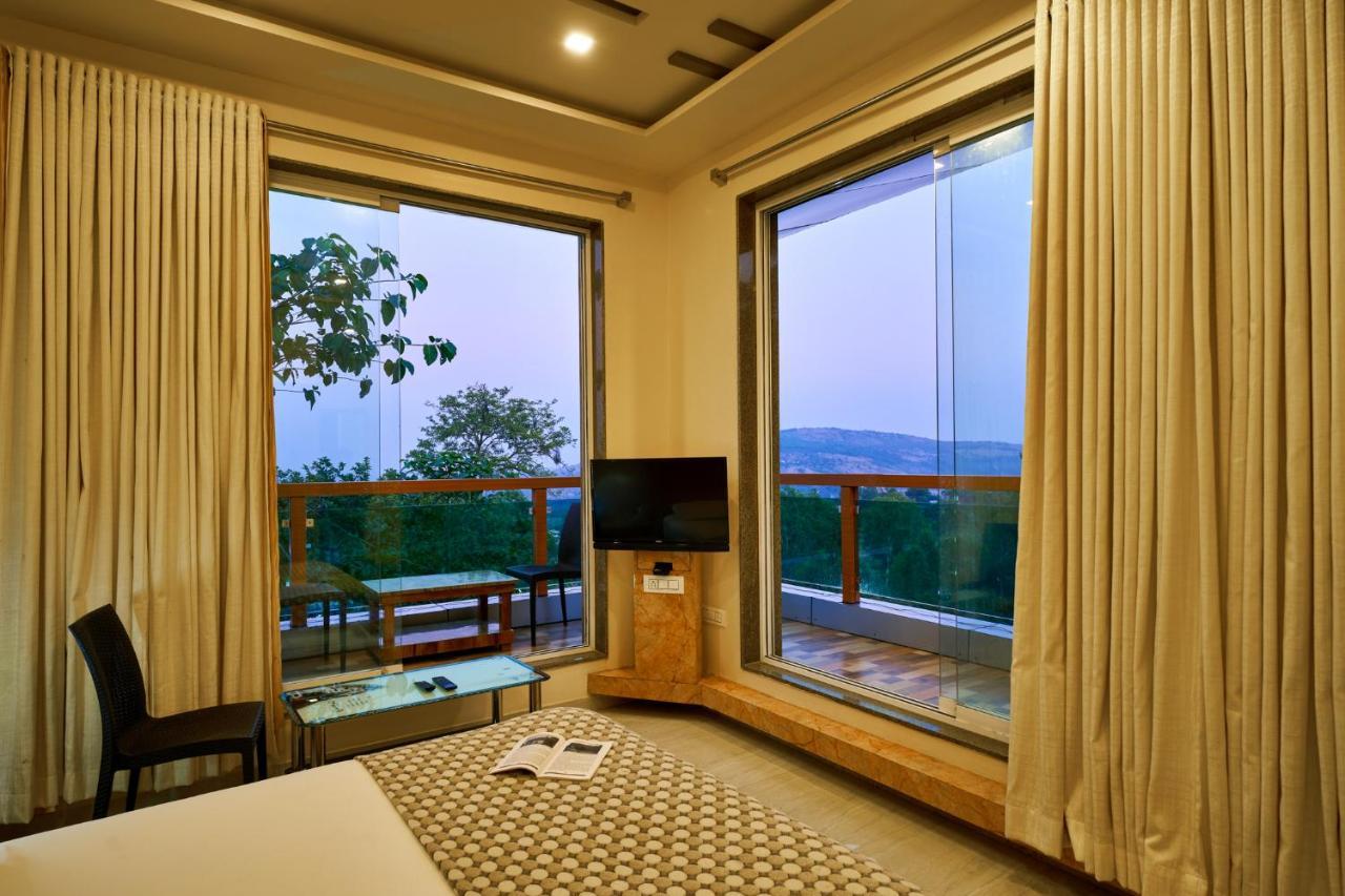 Hotel Saptarang Residency Panhāla Buitenkant foto