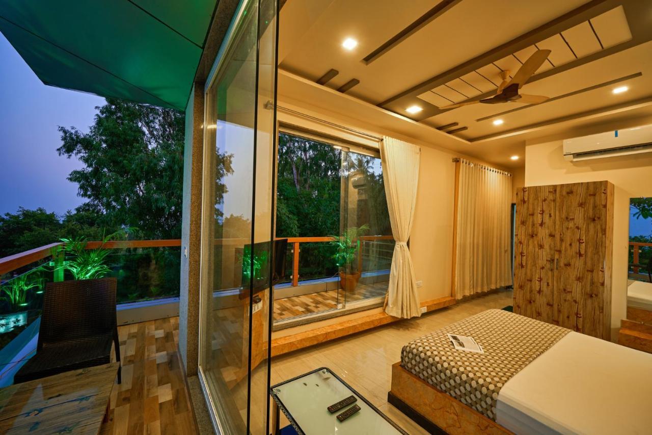 Hotel Saptarang Residency Panhāla Buitenkant foto