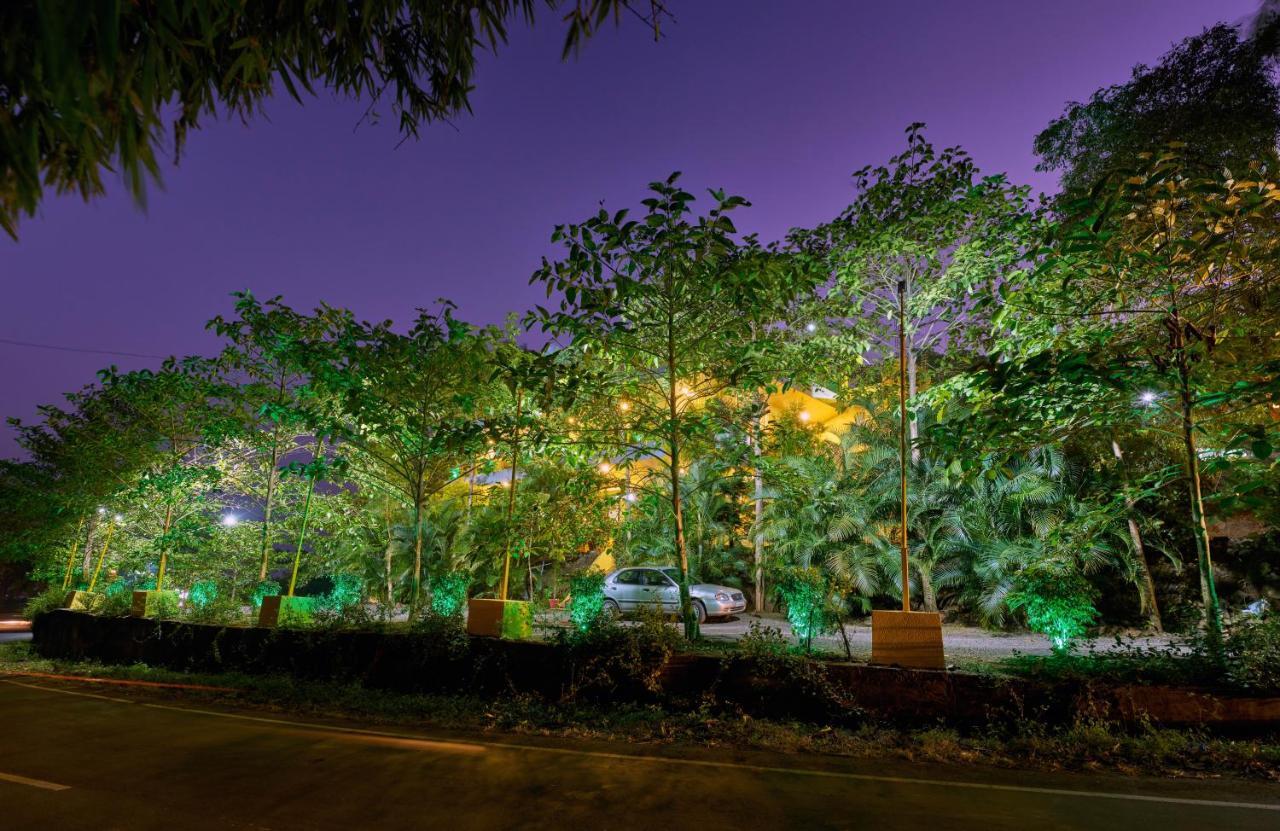 Hotel Saptarang Residency Panhāla Buitenkant foto
